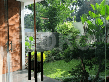 500 sqm, 5 BR house for rent in Blok M 1