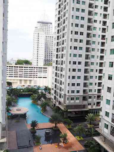 Swimming pool Thamrin Residence Apartment