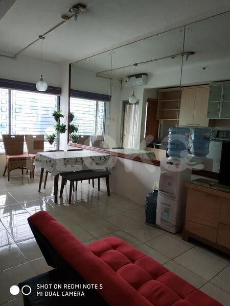 Sewa Apartemen Sudirman Park Apartemen Tipe 2 Kamar Tidur di Lantai 20 fta081