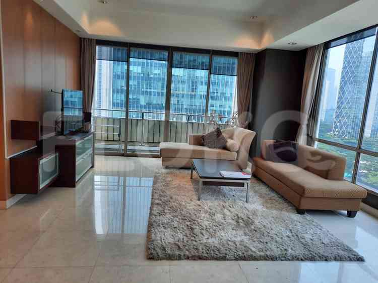 Dijual Apartemen 3 BR, Lantai 8, Luas 173 m2 di Sudirman 1