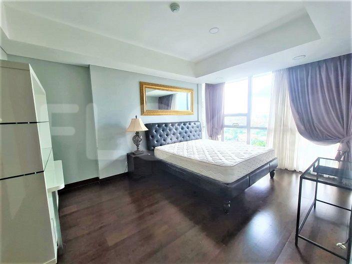 Sewa Apartemen Kemang Village Residence Tipe 3 Kamar Tidur di Lantai 15 fke267