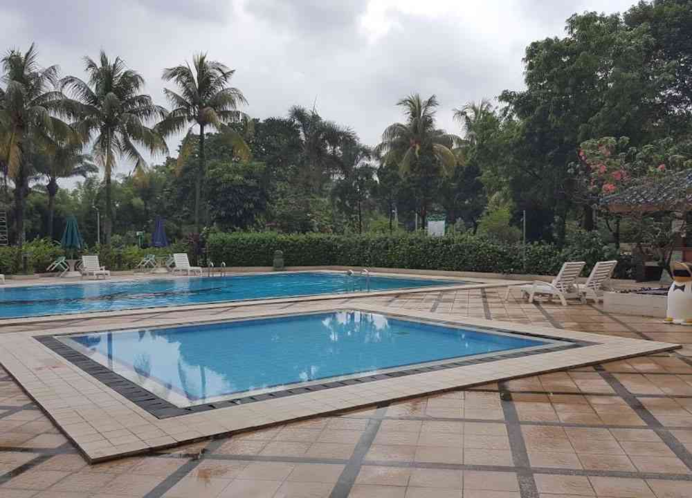 Swimming Pool Kemang Jaya Apartment