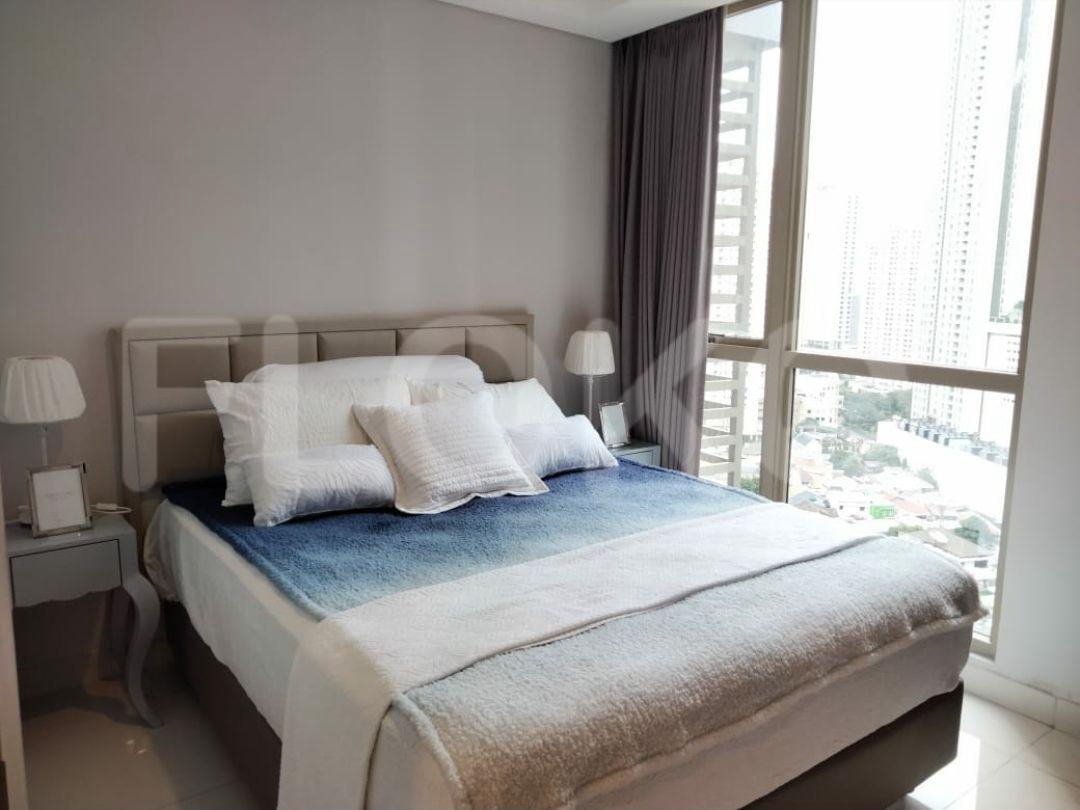 Sewa Apartemen Taman Anggrek Residence Tipe 2 Kamar Tidur di Lantai 17 fta612