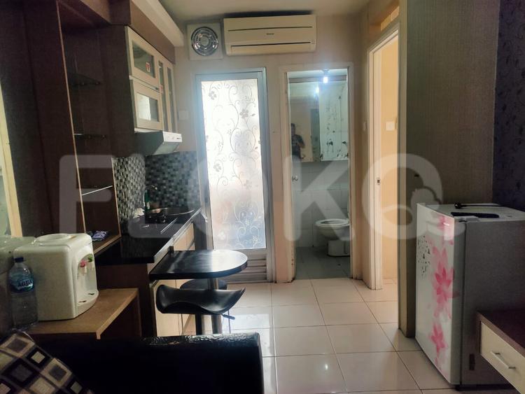 2 Bedroom on 18th Floor for Rent in Kalibata City Apartment - fpa838 7