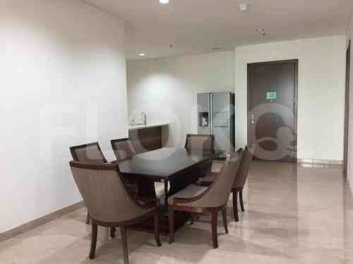 Sewa Bulanan Apartemen Pakubuwono House - 3BR at 15th Floor