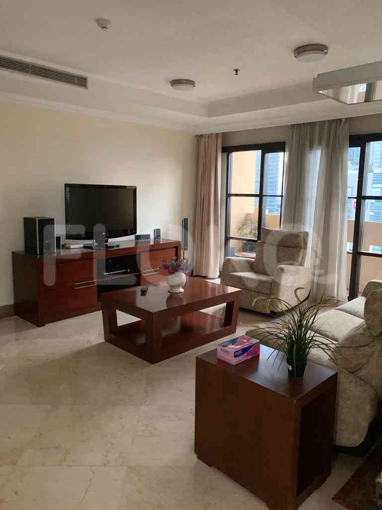 3 Bedroom on 19th Floor for Rent in Kusuma Chandra Apartment  - fsu076 1