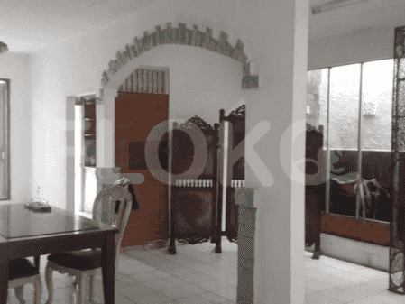 180 sqm, 3 BR house for rent in Kemang 3