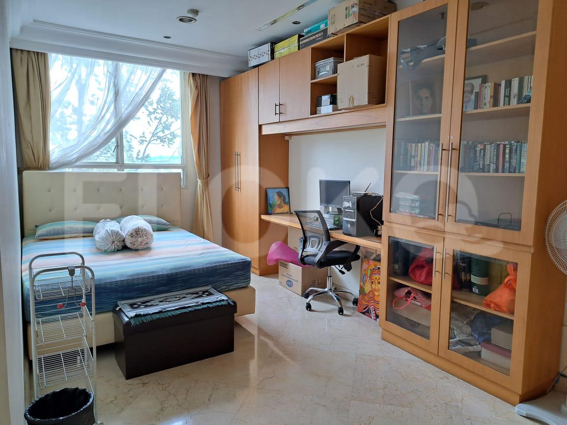 Sewa Apartemen Simprug Terrace Apartment Tipe 4 Kamar Tidur di Lantai 15 ftec59