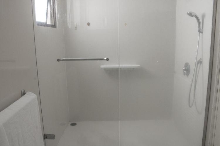 undefined Bedroom on 24th Floor for Rent in Taman Rasuna Apartment - queen-bedroom-at-24th-floor-087 4