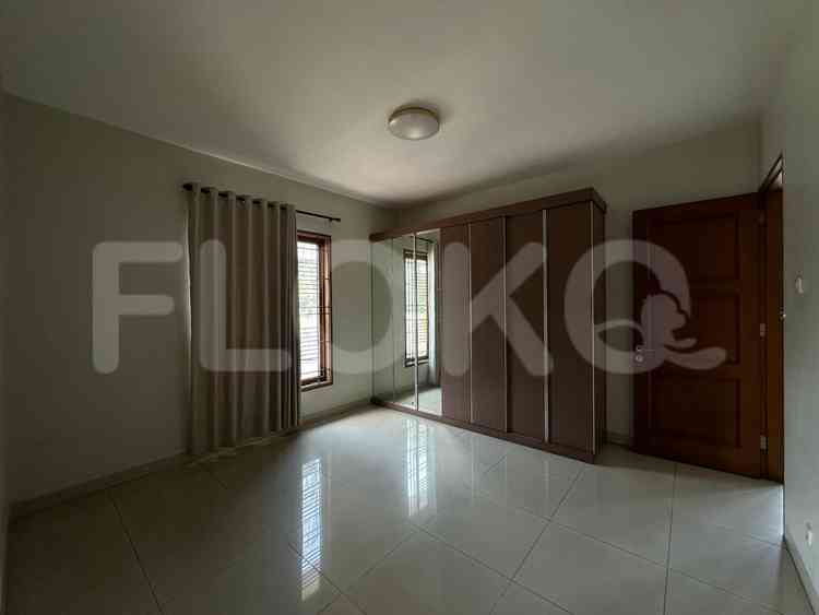 400 sqm, 4 BR house for rent in Senayan 3