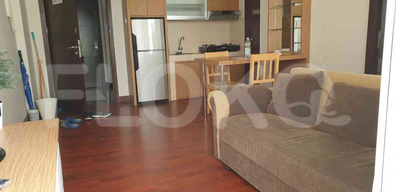 2 Bedroom on 5th Floor for Rent in Saveria Apartemen - fbs229 3