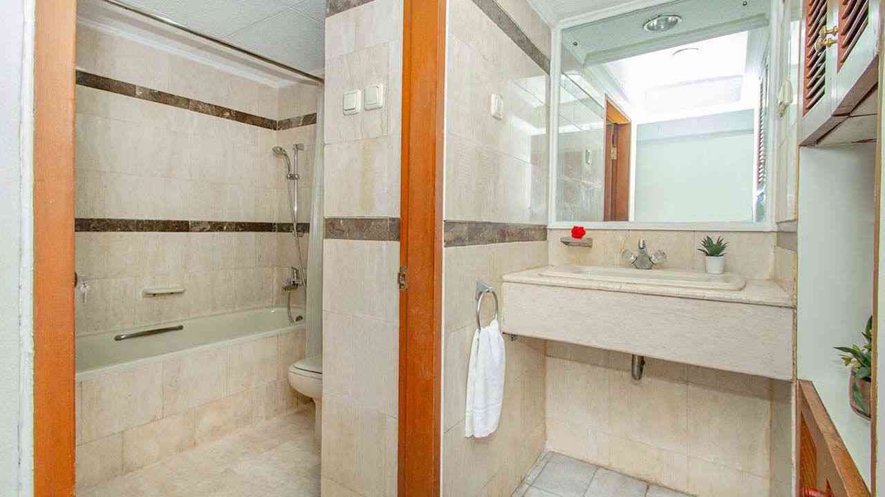3 Bedroom on 2nd Floor for Rent in Senopati Apartment - fsed54 9