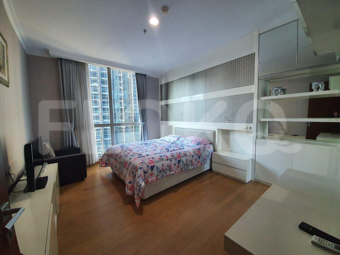 Sewa Apartemen Residence 8 Senopati Tipe 2 Kamar Tidur di Lantai 9 fse14d