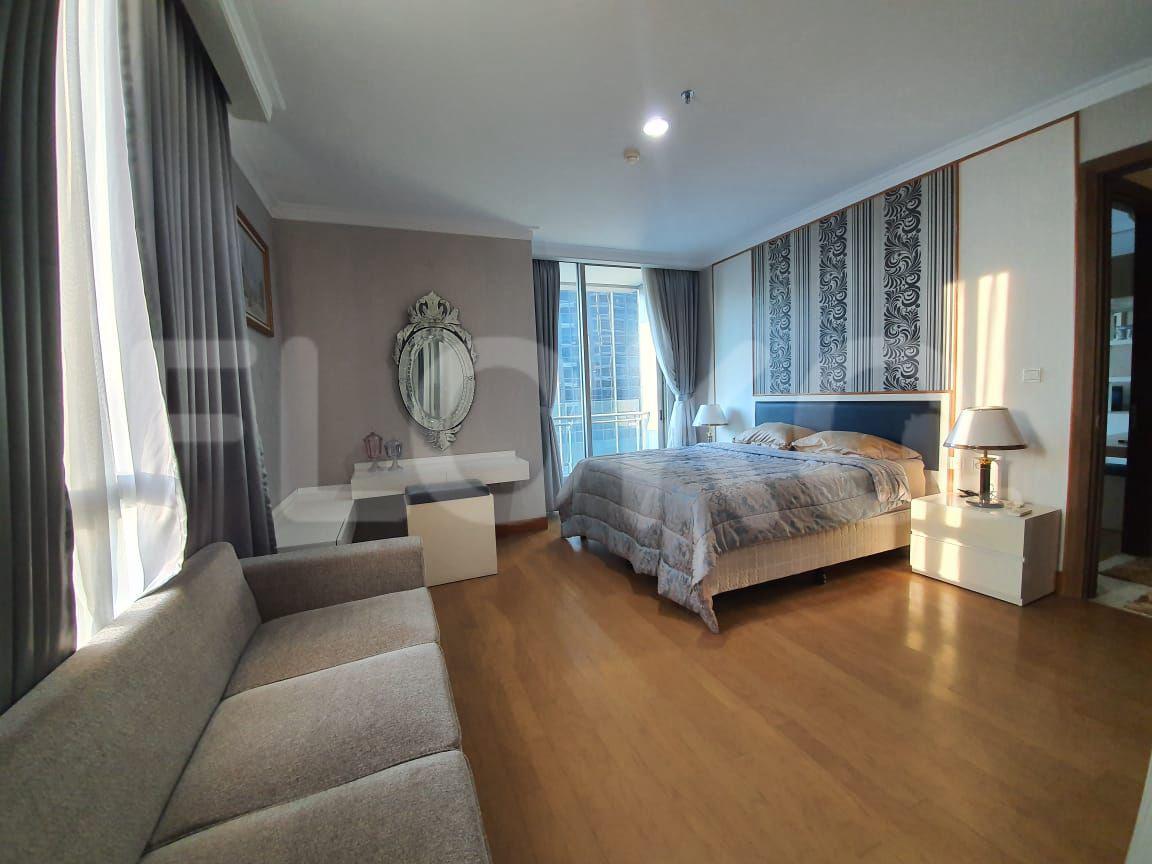 Sewa Apartemen Residence 8 Senopati Tipe 2 Kamar Tidur di Lantai 9 fse14d