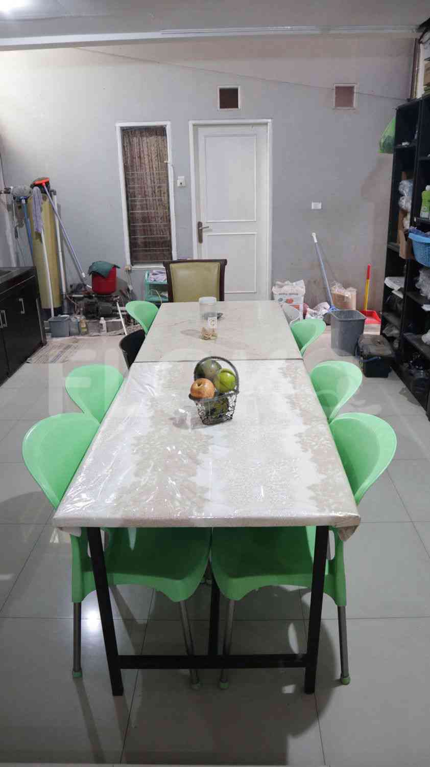 Dining Table Kost BJ12