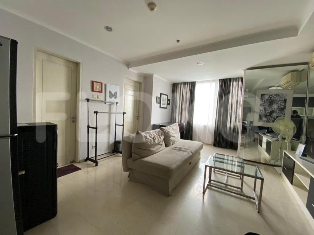 Sewa Apartemen FX Residence Tipe 2 Kamar Tidur di Lantai 26 fsuf13