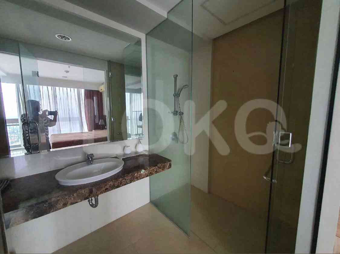 1 Bedroom on 35th Floor for Rent in The Mansion at Kemang - fke037 4