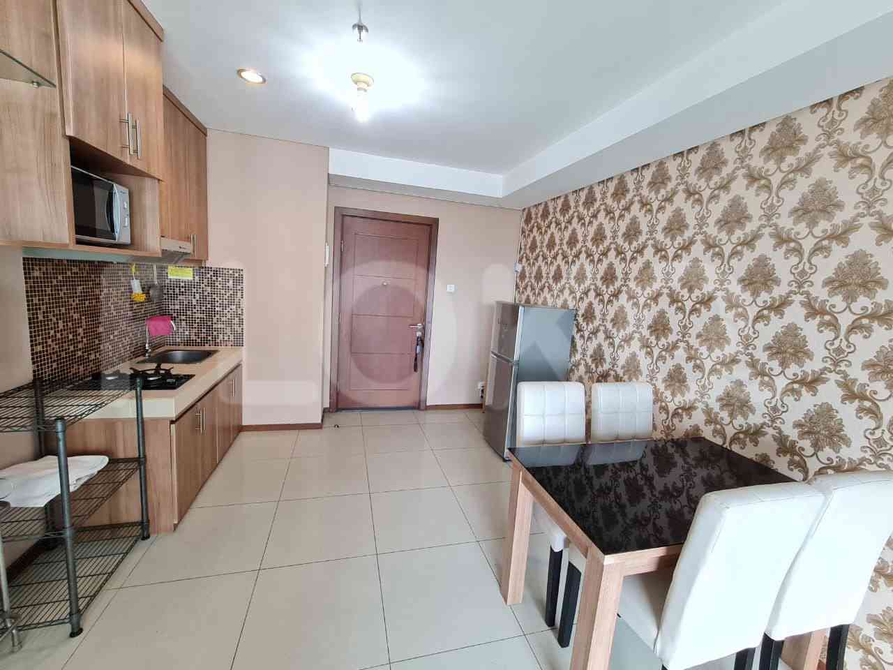 2 Bedroom on 10th Floor for Rent in Thamrin Executive Residence - fth779 3
