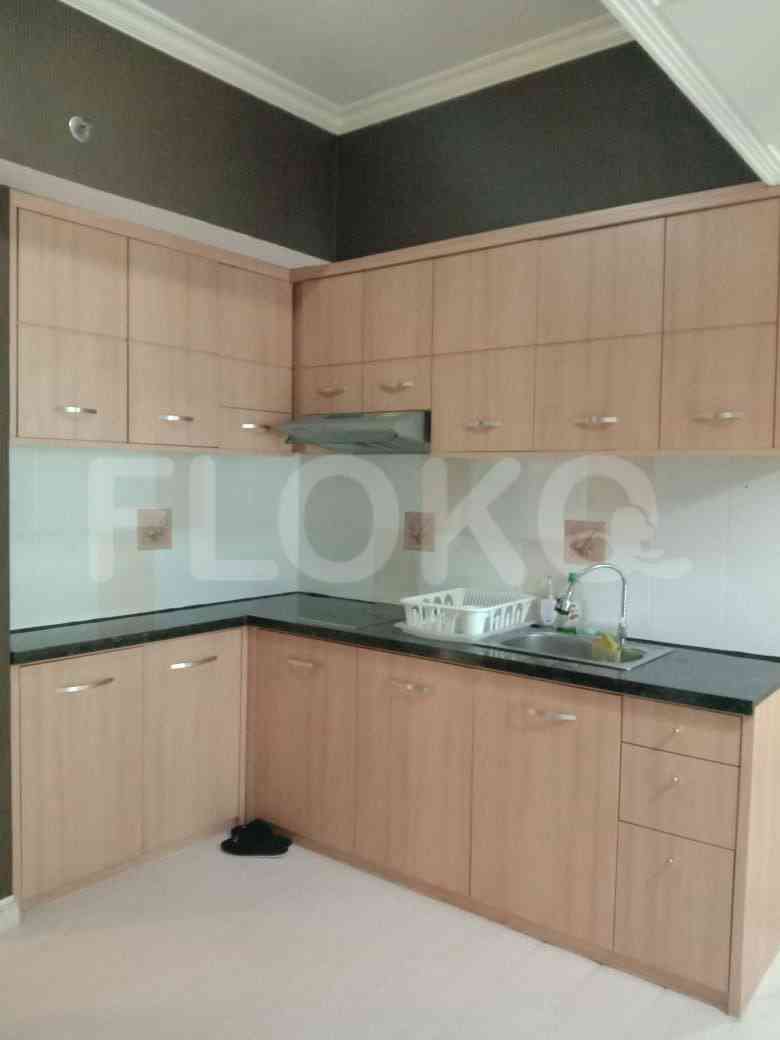 2 Bedroom on 7th Floor for Rent in Marbella Kemang Residence Apartment - fke858 4