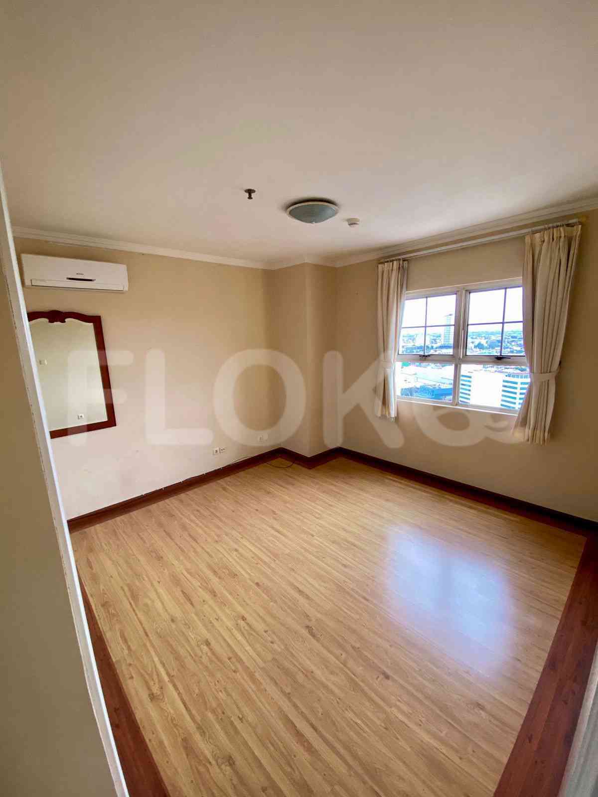 4 Bedroom on 18th Floor for Rent in Kedoya Elok Apartment - fkebbb 6