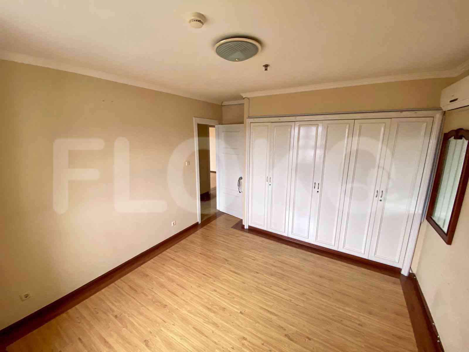 4 Bedroom on 18th Floor for Rent in Kedoya Elok Apartment - fkebbb 5