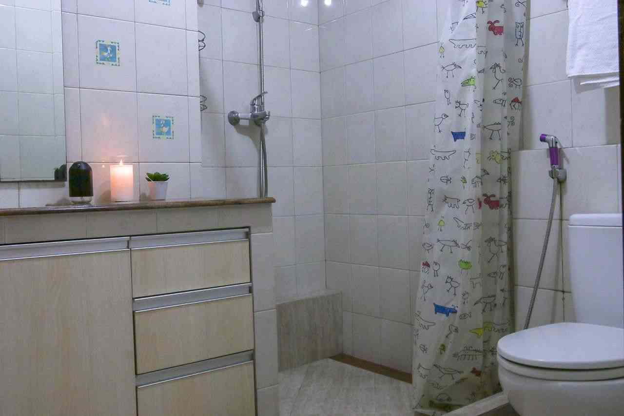 2 Bedroom on 28th Floor for Rent in Thamrin Residence Apartment - fthd13 6