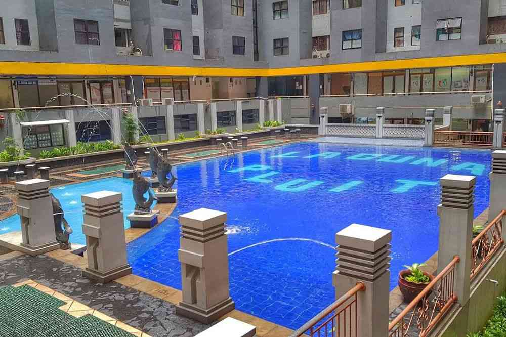 Swimming pool Laguna Pluit Apartment