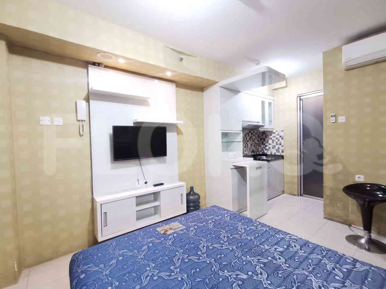 Tipe 1 Kamar Tidur di Lantai 10 untuk disewakan di Bassura City Apartemen - fcic37 2