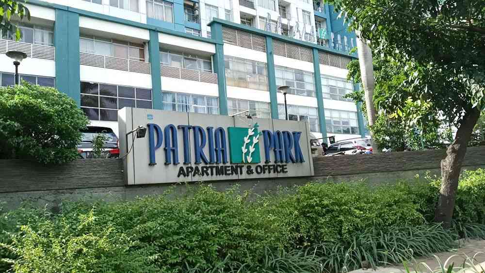Gate Patria Park Apartment