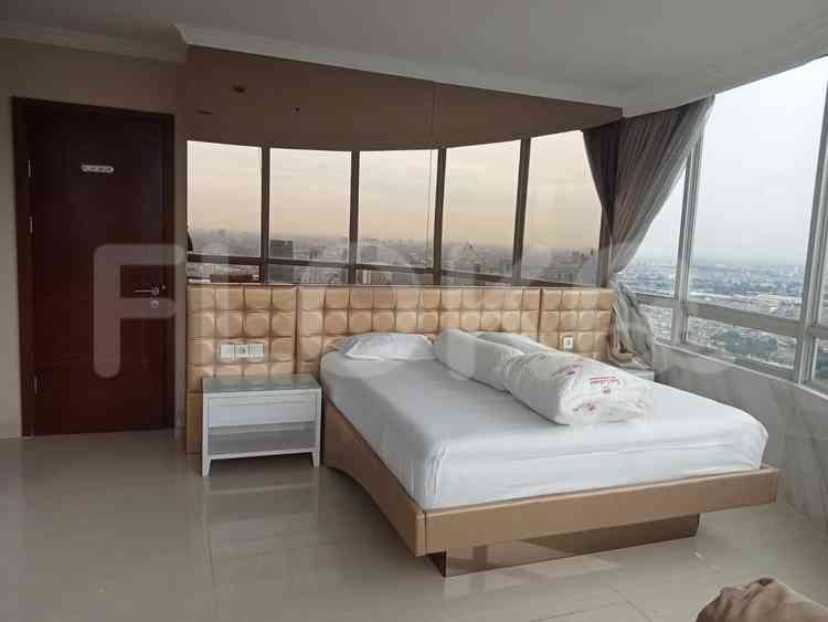 Tipe 3 Kamar Tidur di Lantai 17 untuk disewakan di Kuningan City (Denpasar Residence) - fku281 2