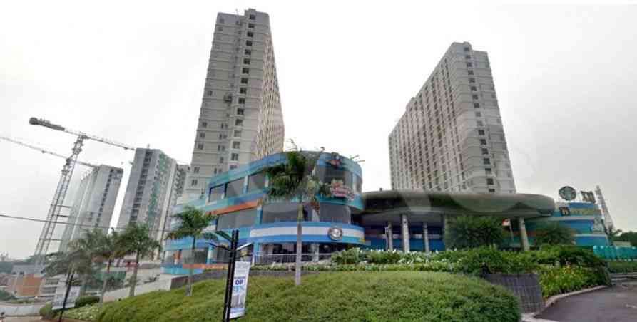 Shopping Mall Cinere Bellevue Suites Apartment
