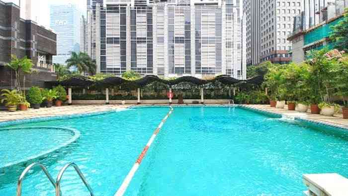 Swimming pool SCBD Suites