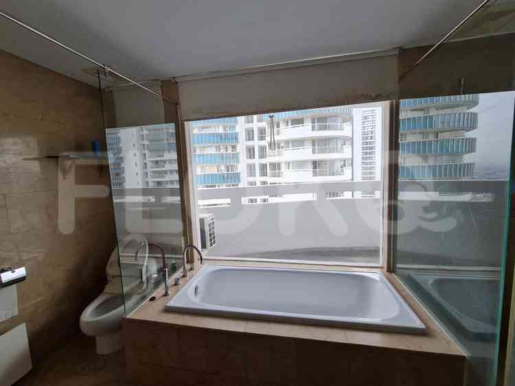 3 Bedroom on 30th Floor for Rent in Royale Springhill Residence - fke42c 2