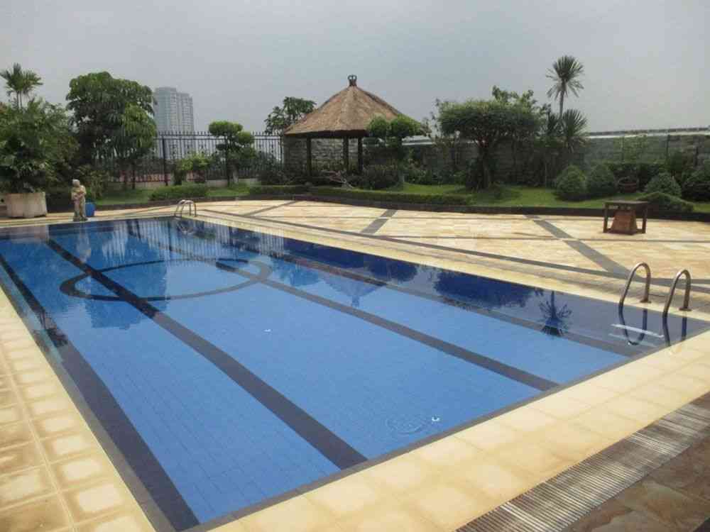 Swimming pool Wijaya Executive Mansion