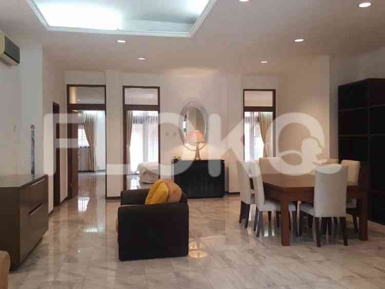 Sewa Bulanan Apartemen Wijaya Executive Mansion - 3BR di Lantai 15