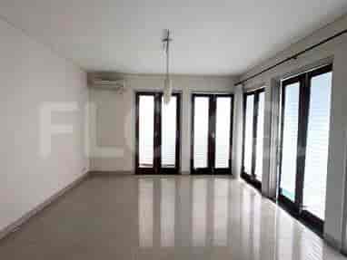 Disewakan Rumah 3 BR, Luas 400 m2 di neraby kuningan , Kuningan - RHA623 3