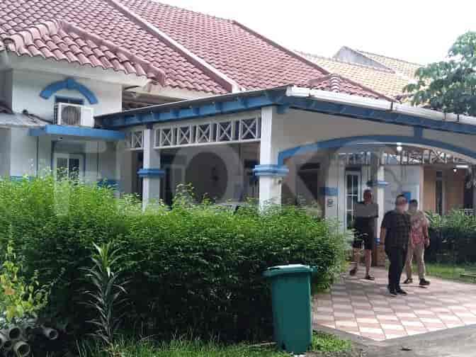 319 sqm, 4 BR house for sale in Jl Biliton No 67 4, Tangerang - RHASfbe 1