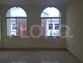 165 sqm, shophouse for rent in Galaxy, Bekasi Selatan - RKR199 2
