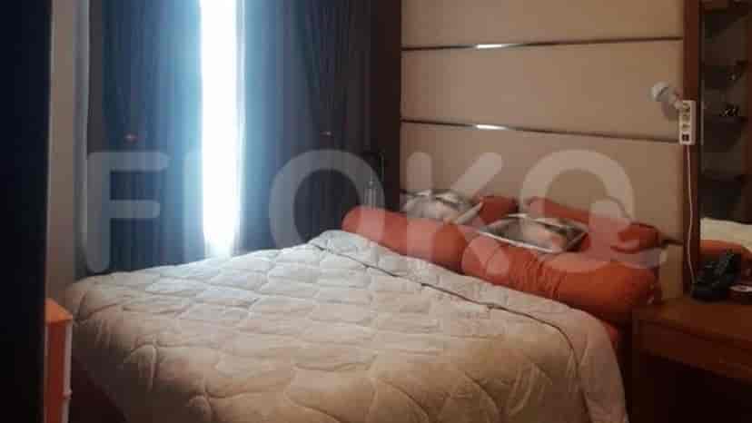 Bedroom with a double bed.