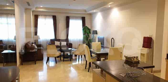 Tipe 3 Kamar Tidur di Lantai Rendah untuk disewakan di Bellezza Apartemen - fpeb60 1