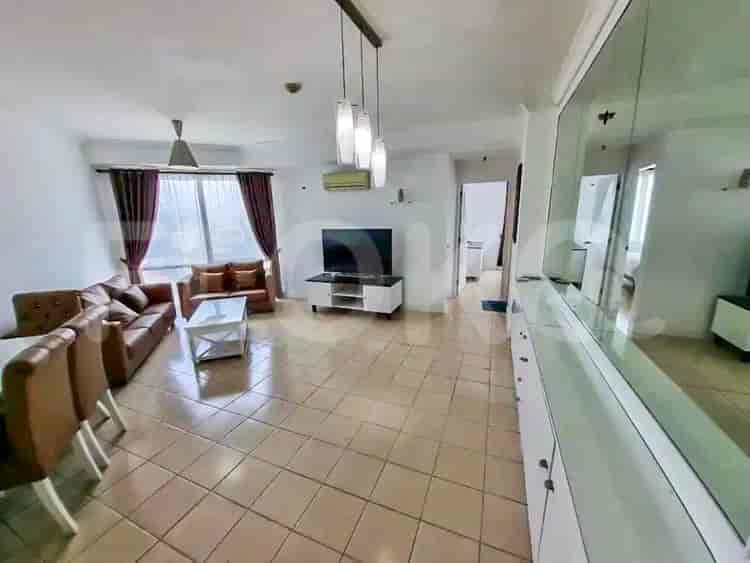 2 Bedroom on Middle Floor for Rent in Batavia Apartment - fbe7b4 2