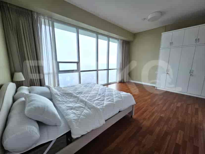 Sale: APA0423e 40th Floor Apartment, Kemang Village 2