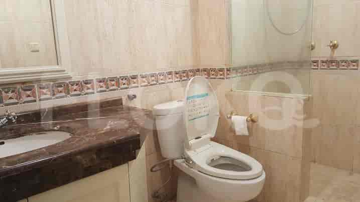 3 Bedroom on Low Floor for Rent in Kusuma Chandra Apartment - fsu824 3