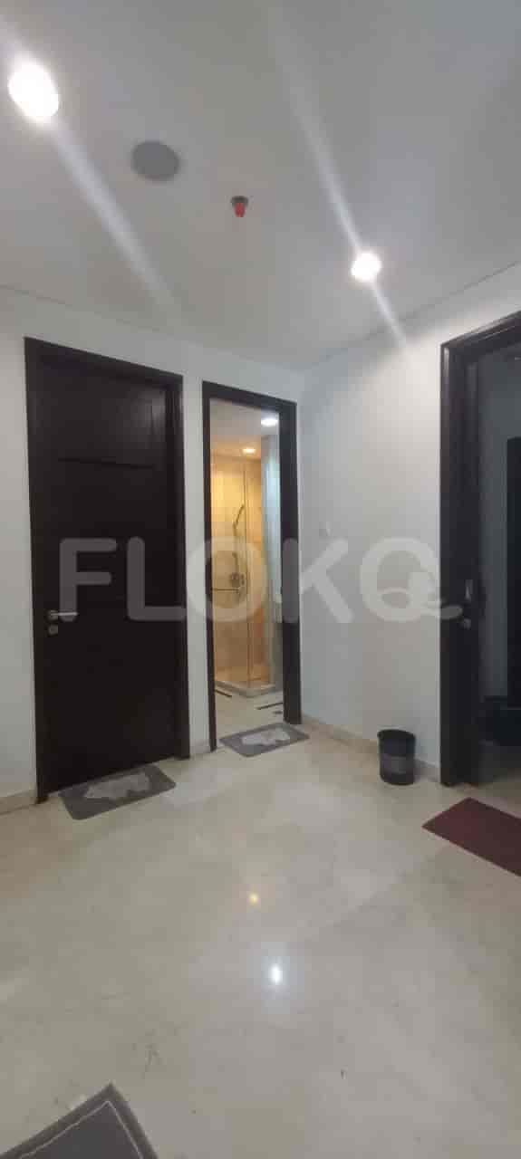 2 Bedroom on Middle Floor for Rent in The Grove Apartment - fku079 4