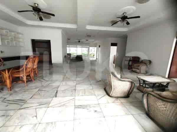 650 sqm, 4 BR house for rent in neraby kemang , Kemang - RHA6dd 2