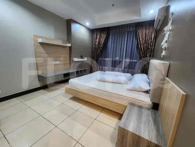 Tipe 3 Kamar Tidur di Lantai Rendah untuk disewakan di Essence Darmawangsa Apartemen - fci3db 1