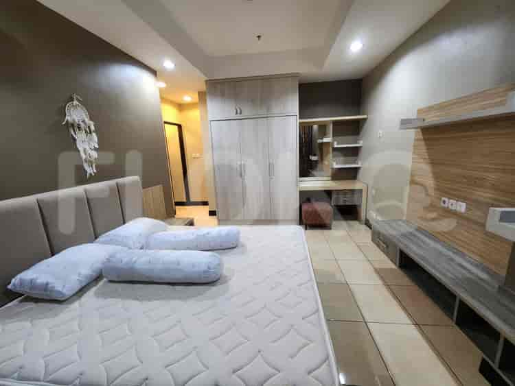 Tipe 3 Kamar Tidur di Lantai Rendah untuk disewakan di Essence Darmawangsa Apartemen - fci3db 3