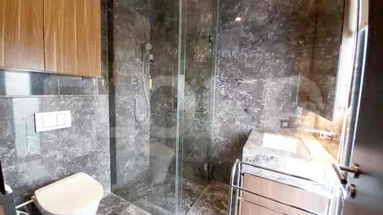 2 Bedroom on High Floor for Rent in Senopati Suites - fsecf3 6