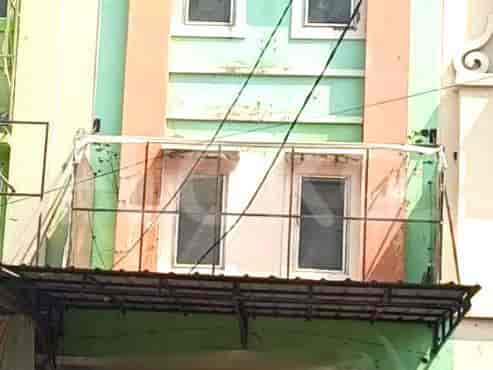 150 sqm, shophouse for rent in Boulevar Hijau Harapan Indah, Bekasi Selatan - RKRc8e 1
