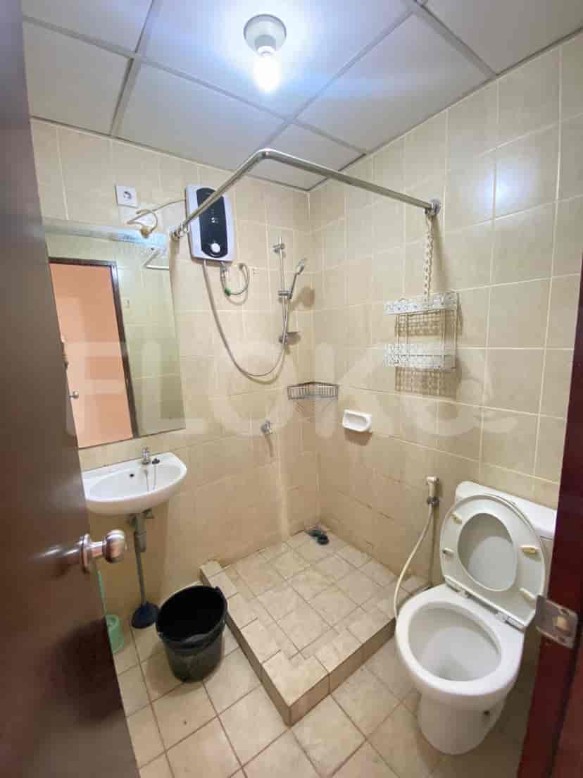 Pemandangan lain dari kamar mandi.